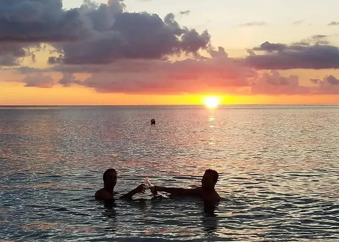Beach Living At Island Pine Villas Blp