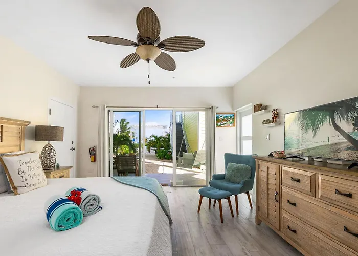 The One Love Ocean View Studio Cottage In East End