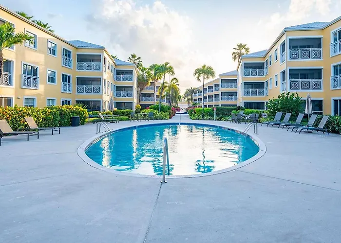 Regal Beach Club #214 - 2Br Ocean View 7 Mile Beach